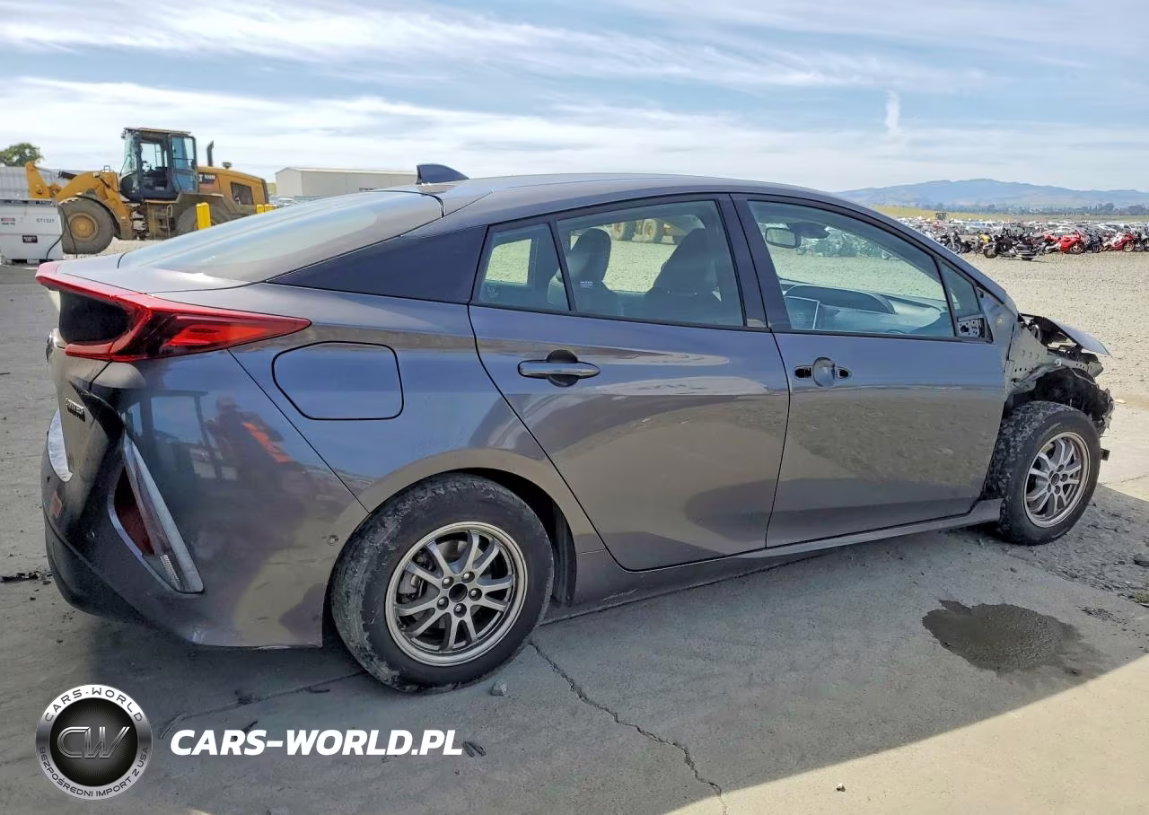 2020 Toyota Prius Prime Limited VIN:JTDKARFPXL3149307 - 3
