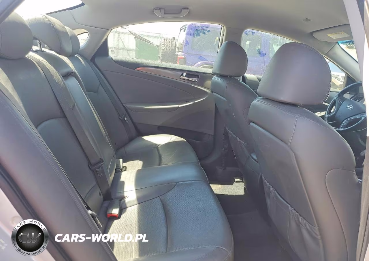 2015 Hyundai Sonata Hybrid Limited VIN:KMHEC4A44FA127693 - 10