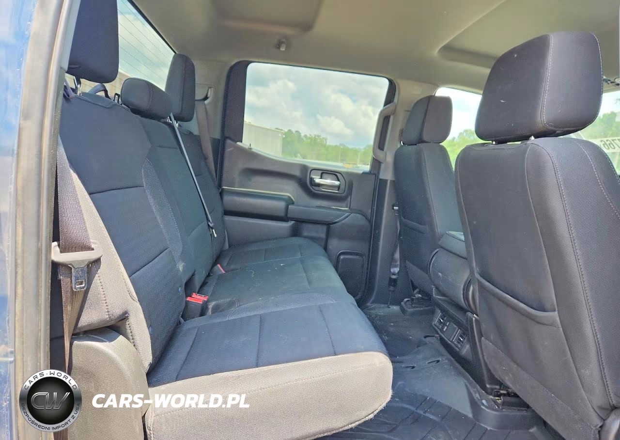 2024 Chevrolet Silverado K1500 Custom VIN:1GCPDBEK1RZ318324 - 10