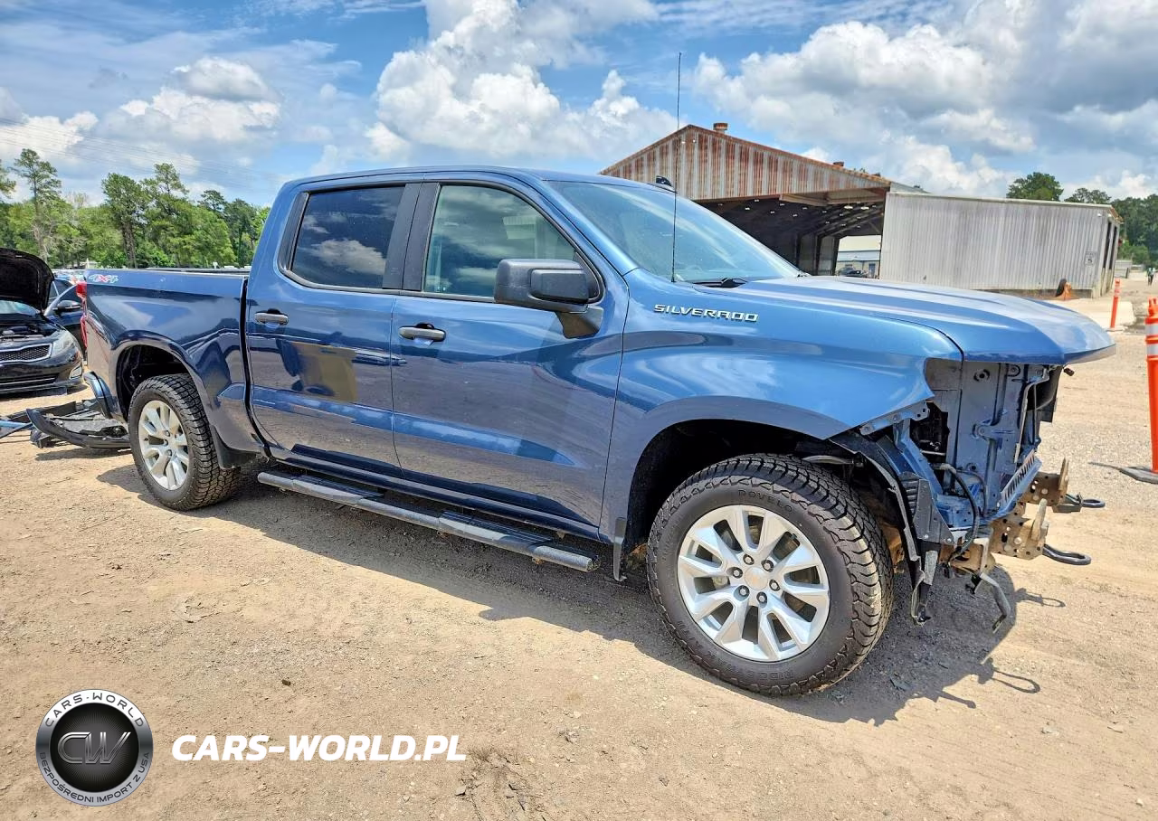 2024 Chevrolet Silverado K1500 Custom VIN:1GCPDBEK1RZ318324 - 4