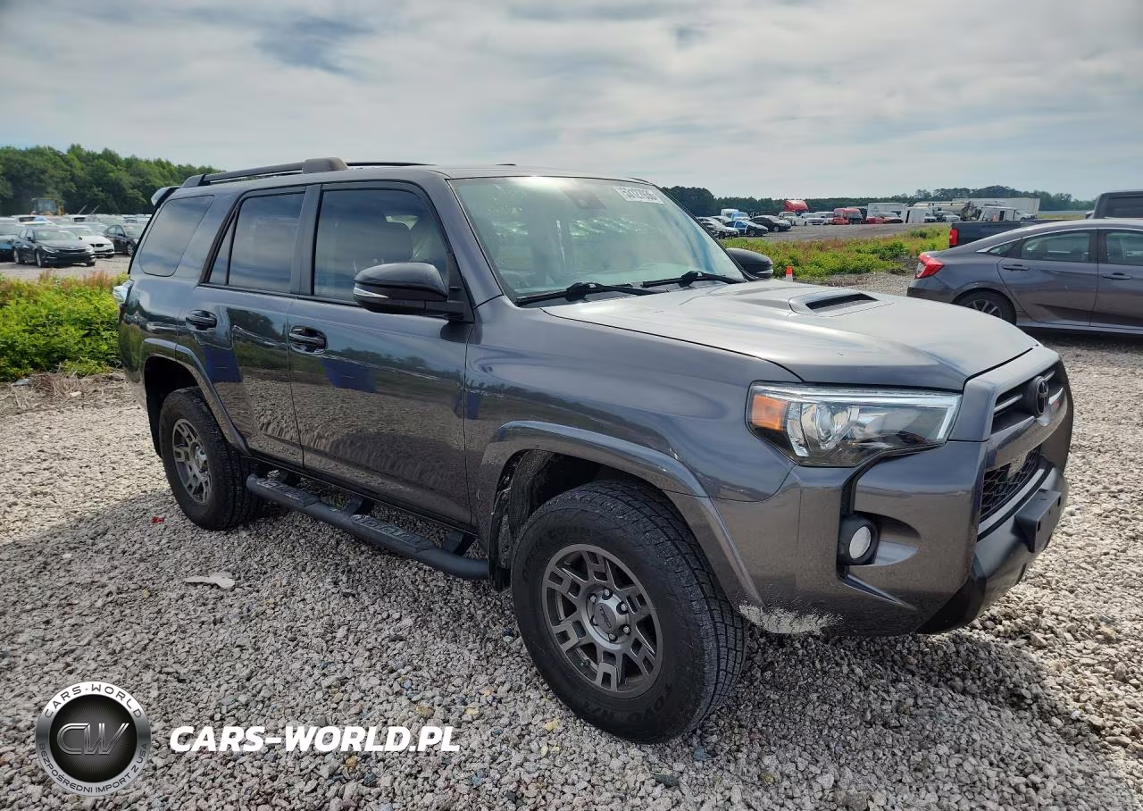 2020 Toyota 4Runner Venture Edition VIN:JTEBU5JR1L5815060 - 4