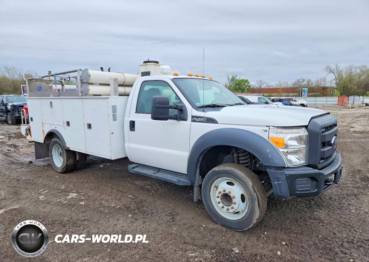 2013 Ford F450 Super Duty Bucket Truck