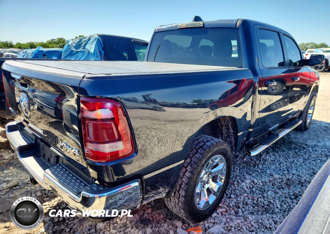 2019 Ram 1500 Big Horn VIN:1C6SRFFT2KN573708 - 3