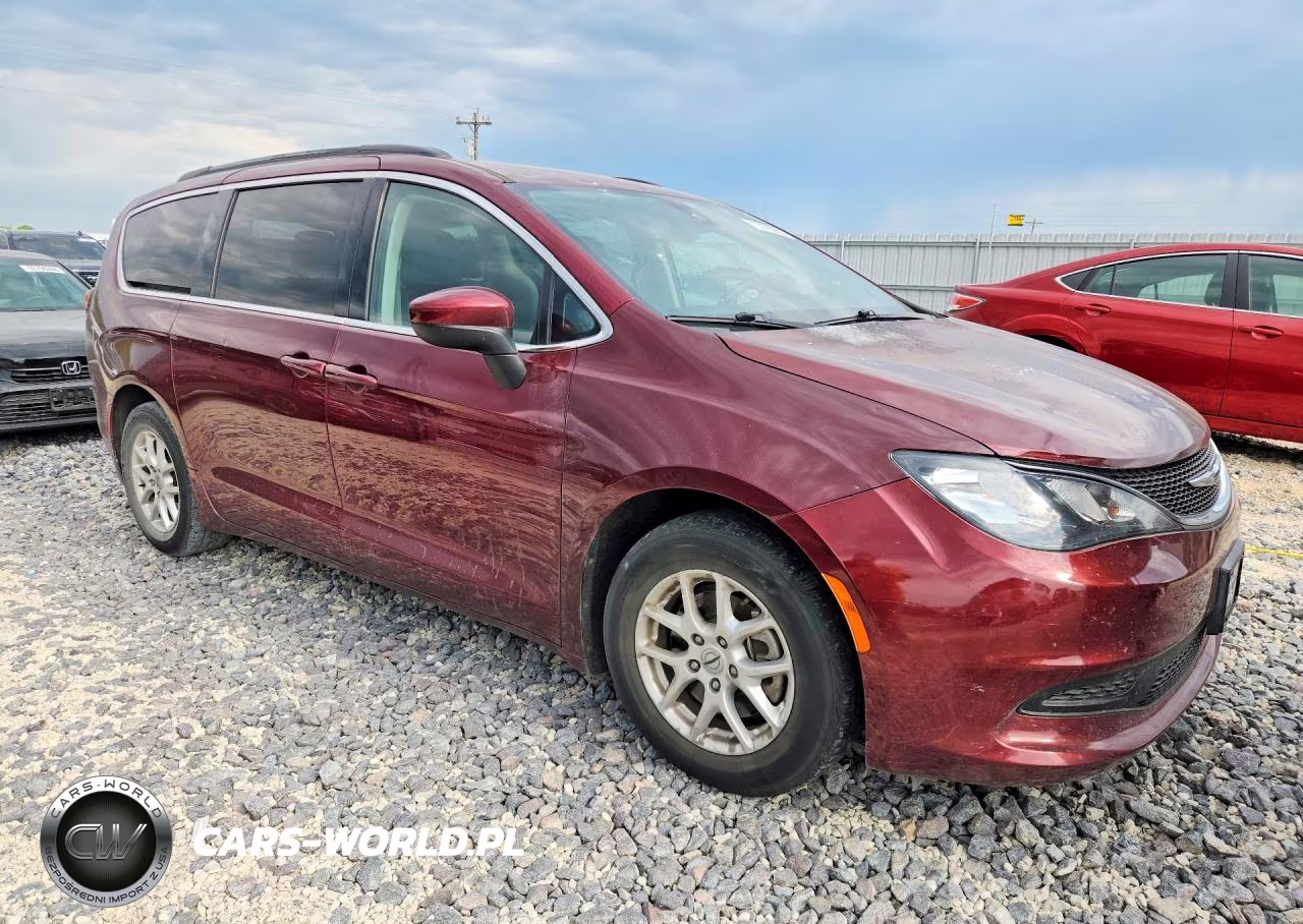 2021 Chrysler Voyager Lxi VIN:2C4RC1DG5MR504521 - 4