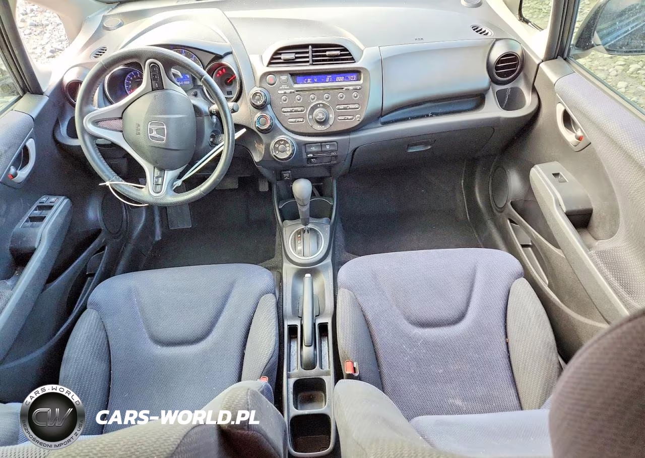 2013 Honda Fit Sport VIN:JHMGE8H54DC045153 - 8
