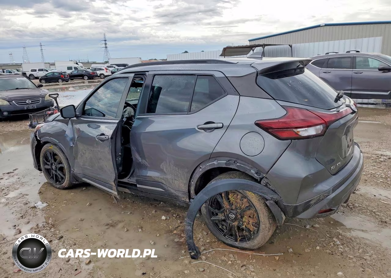 NISSAN KICKS SR VIN:3N1CP5DV1ML533286 - 2