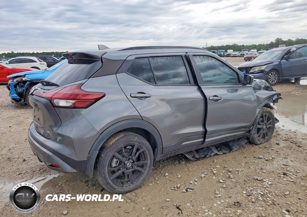 NISSAN KICKS SR VIN:3N1CP5DV1ML533286 - 3