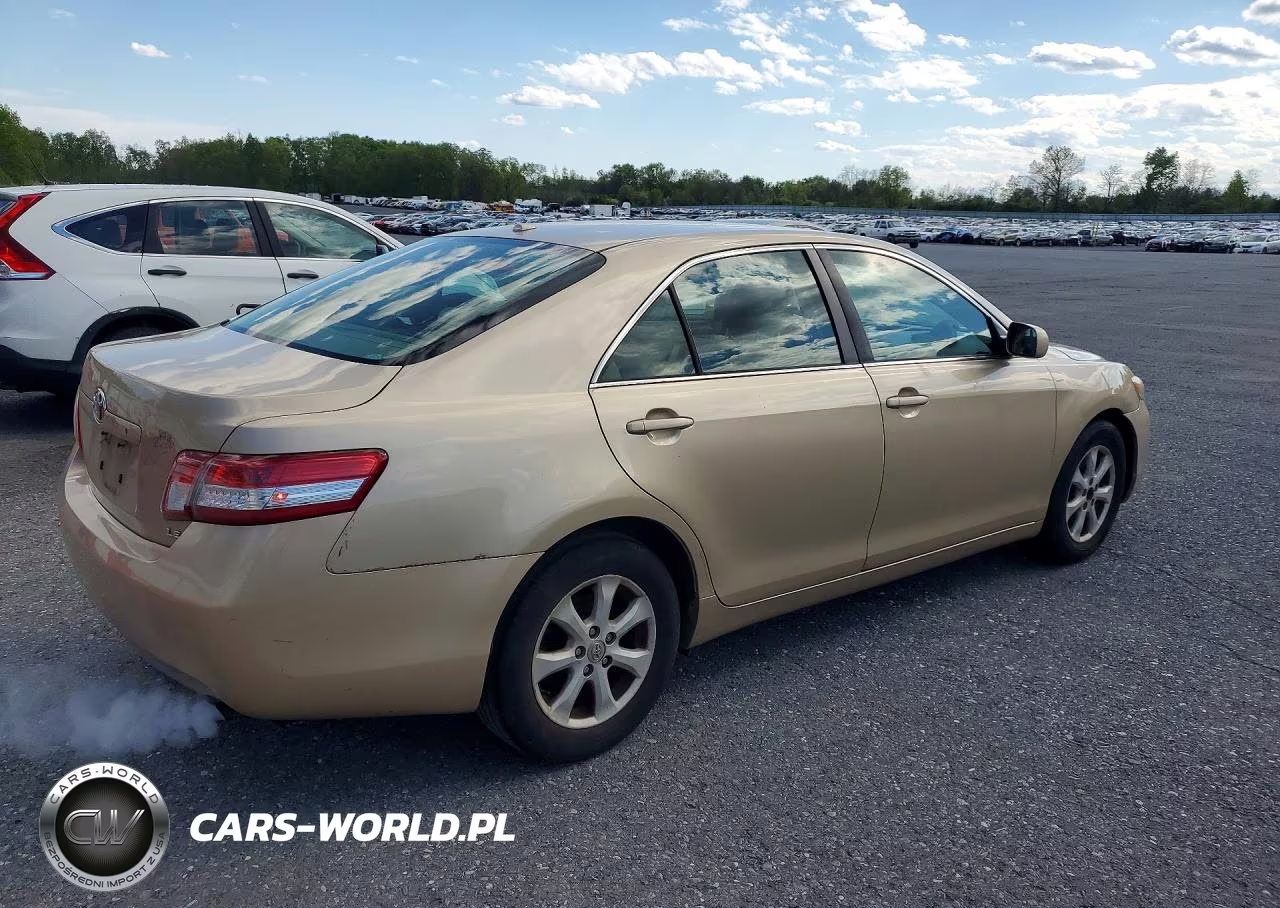 2011 Toyota Camry Le VIN:4T1BF3EK7BU753051 - 3