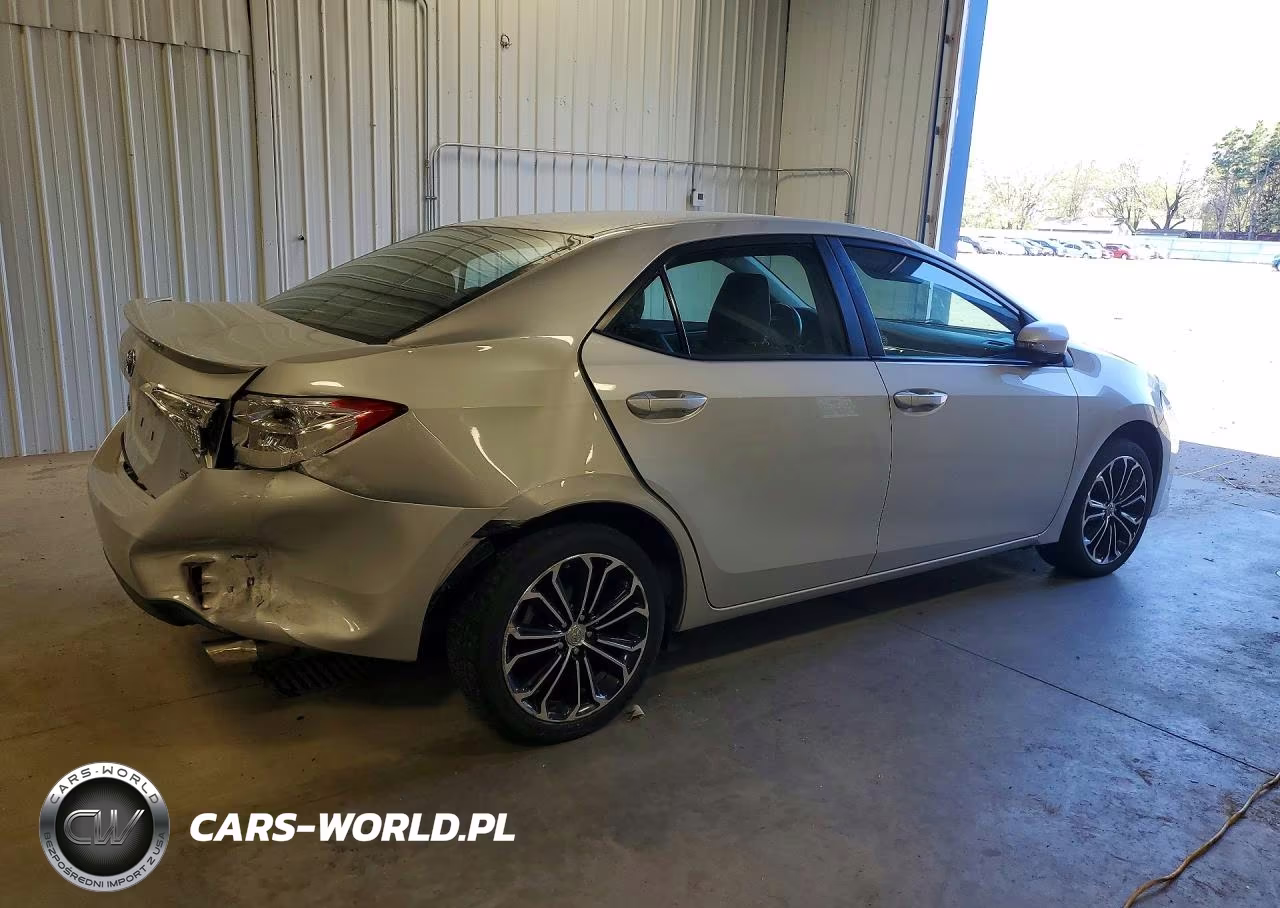 2015 Toyota Corolla S Plus VIN:2T1BURHE2FC271495 - 3