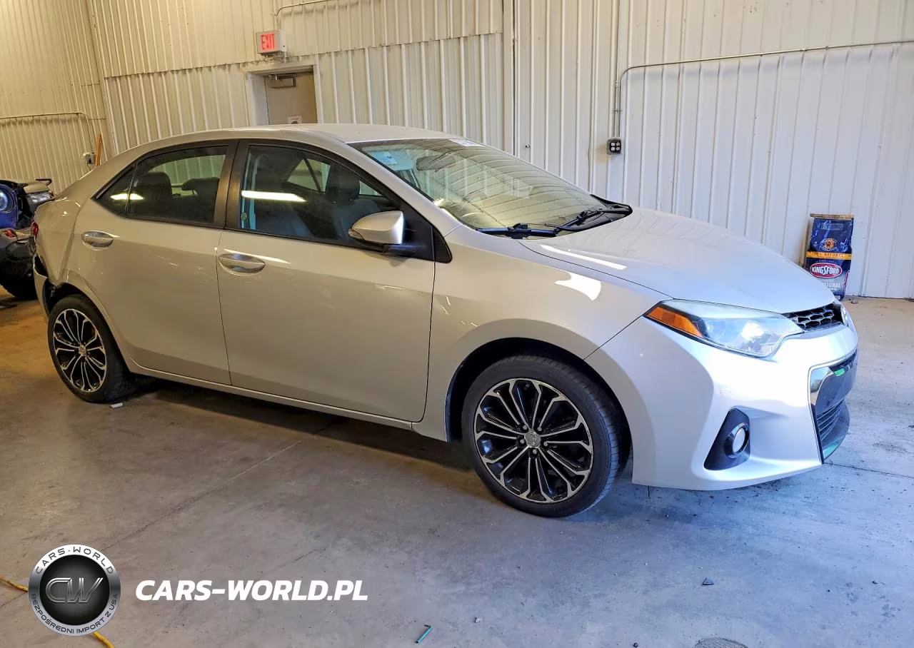 2015 Toyota Corolla S Plus VIN:2T1BURHE2FC271495 - 4