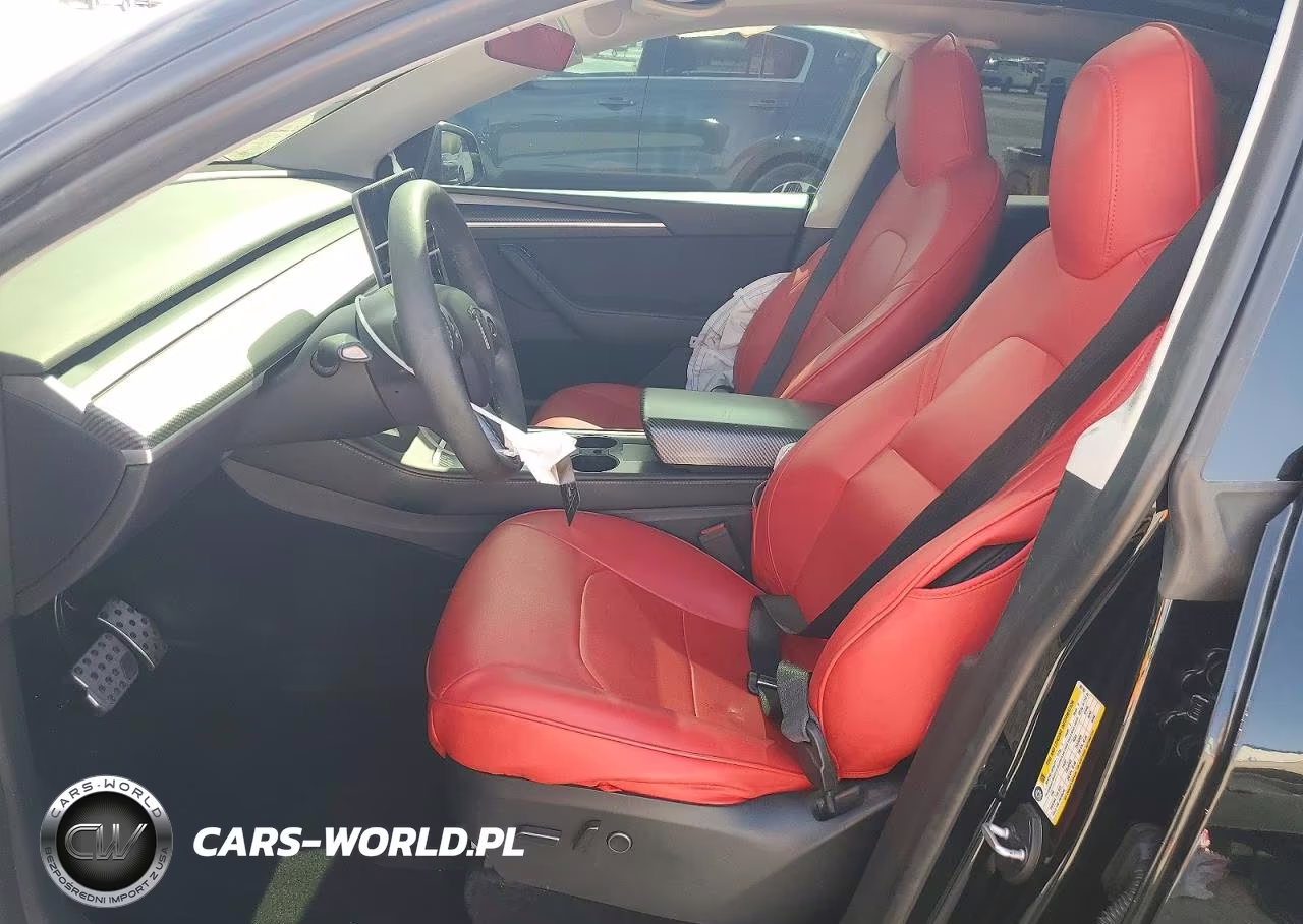 2024 Tesla Model Y VIN:7SAYGAEE3RF991107 - 7