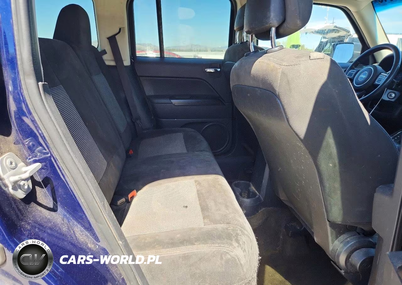 2016 Jeep Patriot Latitude VIN:1C4NJPFA4GD811038 - 11