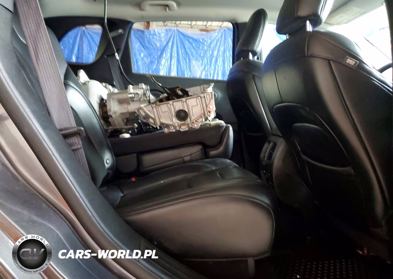 2019 Jeep Cherokee Latitude Plus VIN:1C4PJMLN4KD211790 - 11
