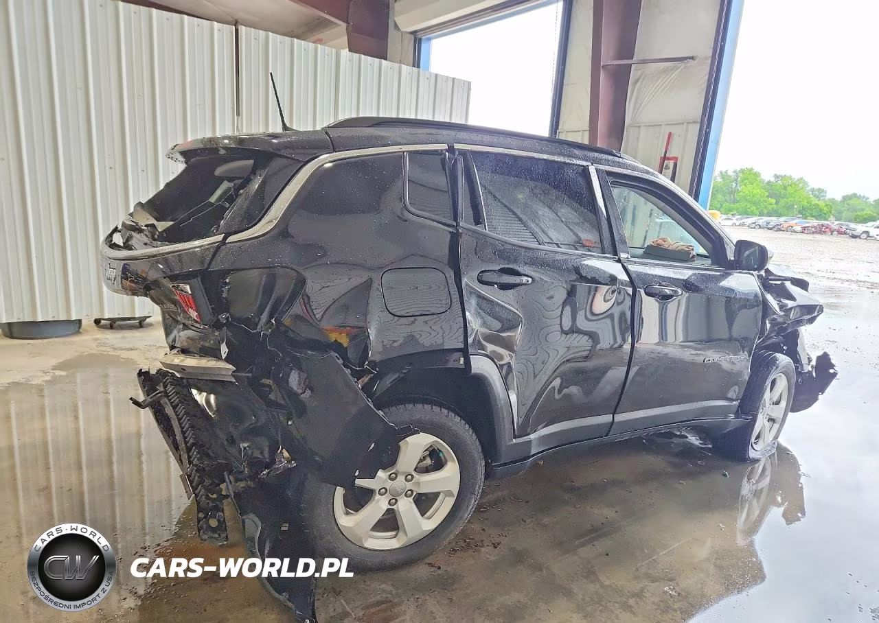 2019 Jeep Compass Latitude VIN:3C4NJCBB8KT855604 - 3