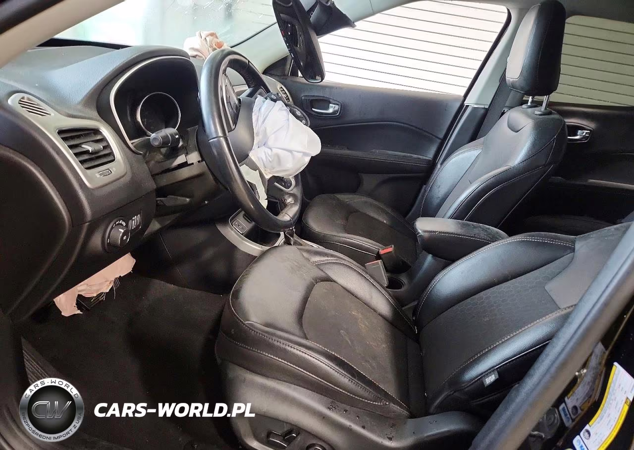2019 Jeep Compass Latitude VIN:3C4NJCBB8KT855604 - 7