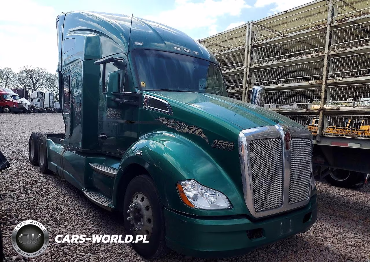 2016 Kenworth T680 Semi Truck