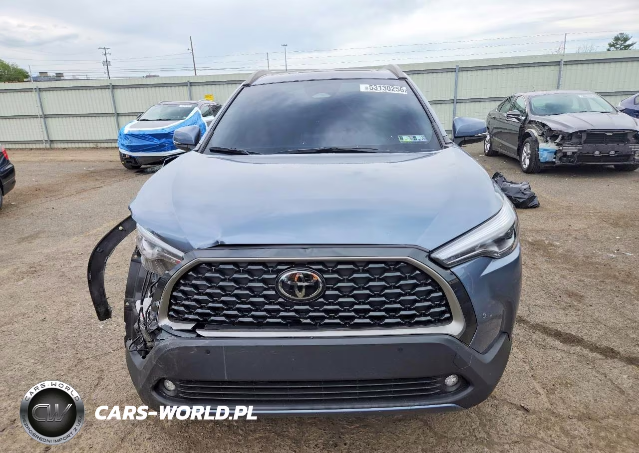2024 Toyota Corolla Cross Xle VIN:7MUDAABG1RV107699 - 5