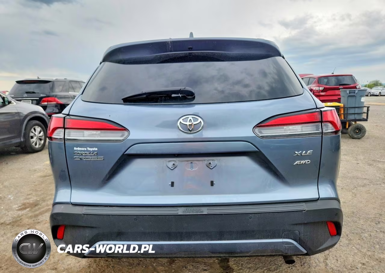 2024 Toyota Corolla Cross Xle VIN:7MUDAABG1RV107699 - 6
