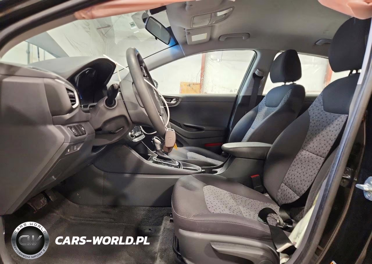 2019 Hyundai Ioniq Blue VIN:KMHC65LC8KU121414 - 7