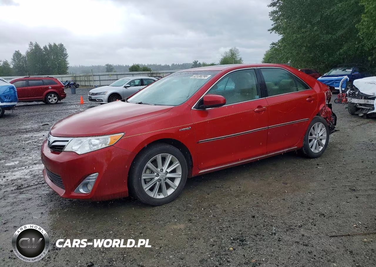 2014 Toyota Camry Hybrid Xle – zdjęcie 1 z 13