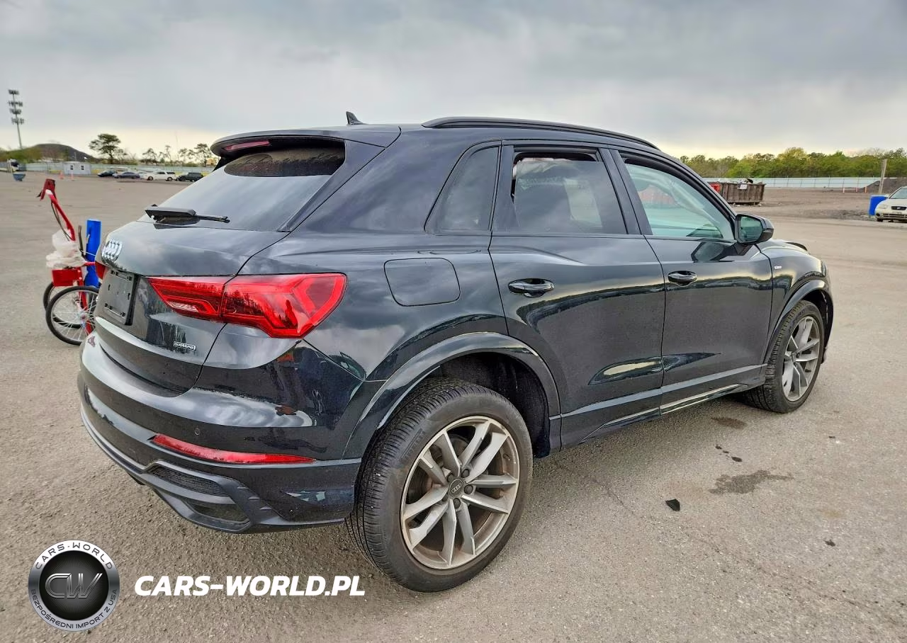 2022 Audi Q3 Quattro VIN:WA1DECF30N1132256 - 3