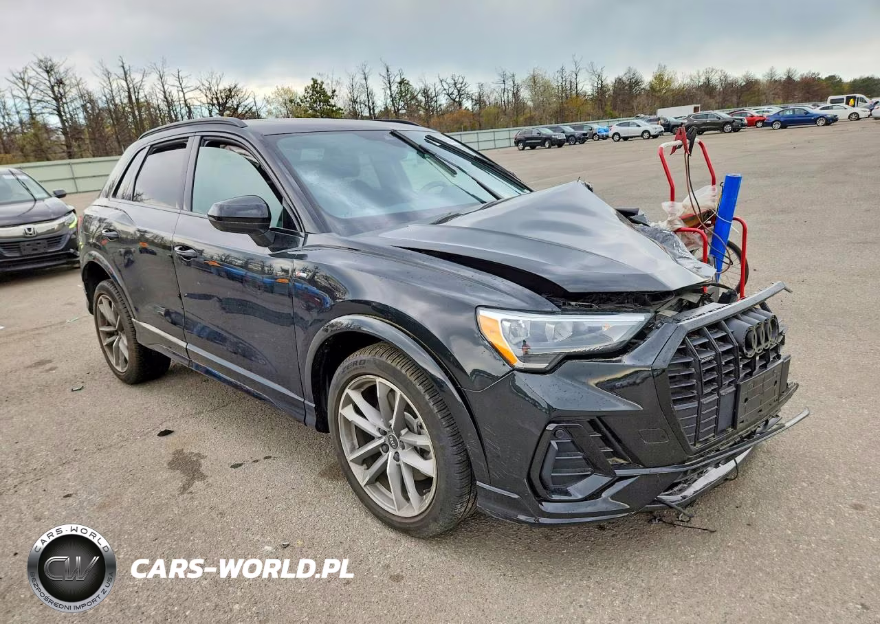 2022 Audi Q3 Quattro VIN:WA1DECF30N1132256 - 4