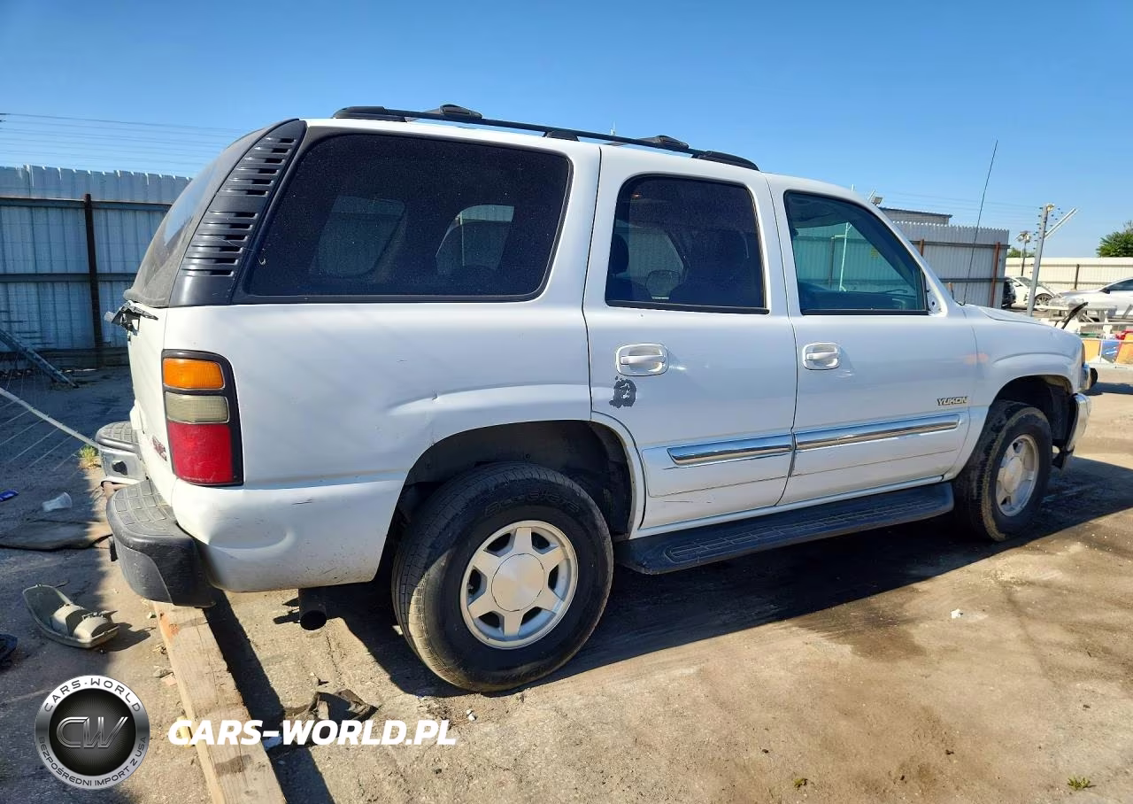 2004 GMC Yukon VIN:1GKEC13T64J227075 - 3