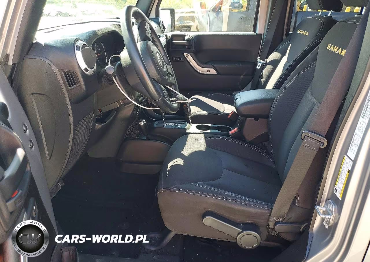 2014 Jeep Wrangler Unlimited Sahara VIN:1C4BJWEGXEL203451 - 7
