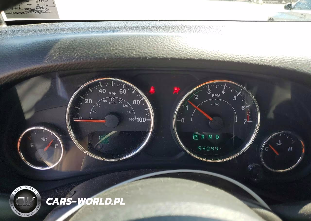 2014 Jeep Wrangler Unlimited Sahara VIN:1C4BJWEGXEL203451 - 9