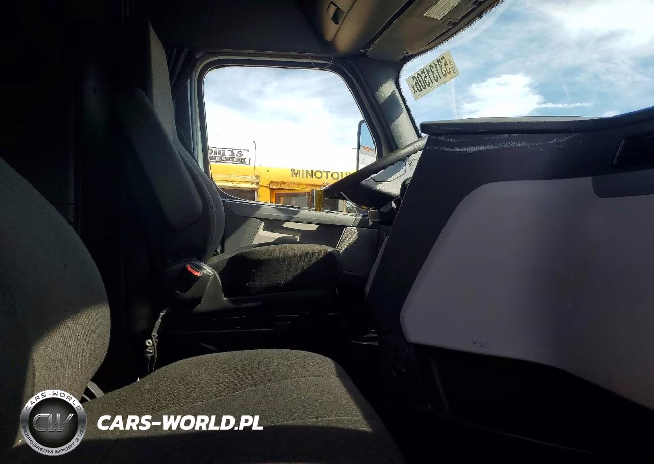 2019 Freightliner Cascadia 126 Semi Truck VIN:3AKJHHDR9KSKK8260 - 5