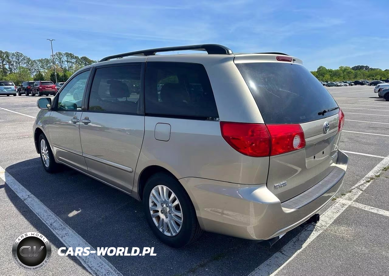 2008 Toyota Sienna Xle VIN:5TDZK22C18S175807 - 3