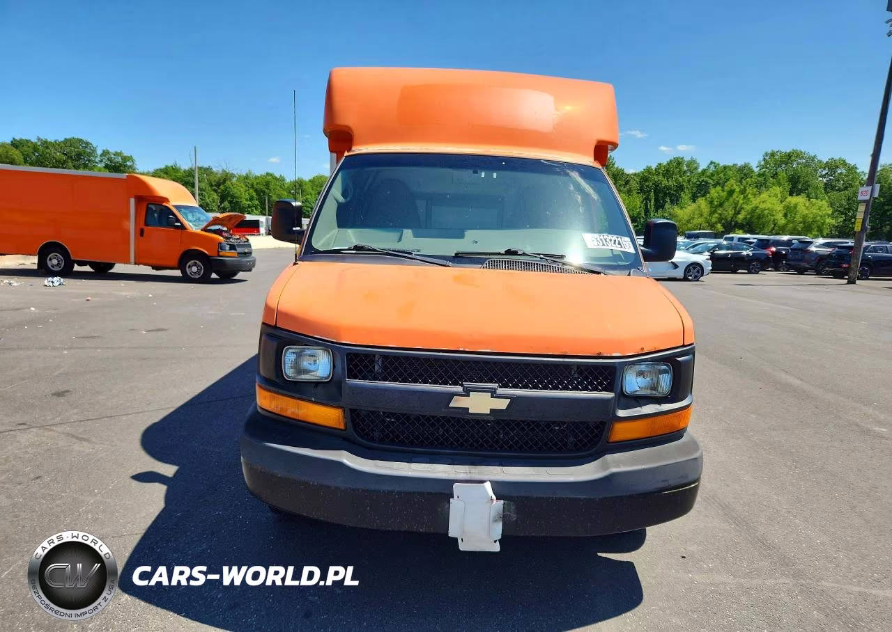 2015 Chevrolet Express G3500 VIN:1GB0G2CF6F1256027 - 5