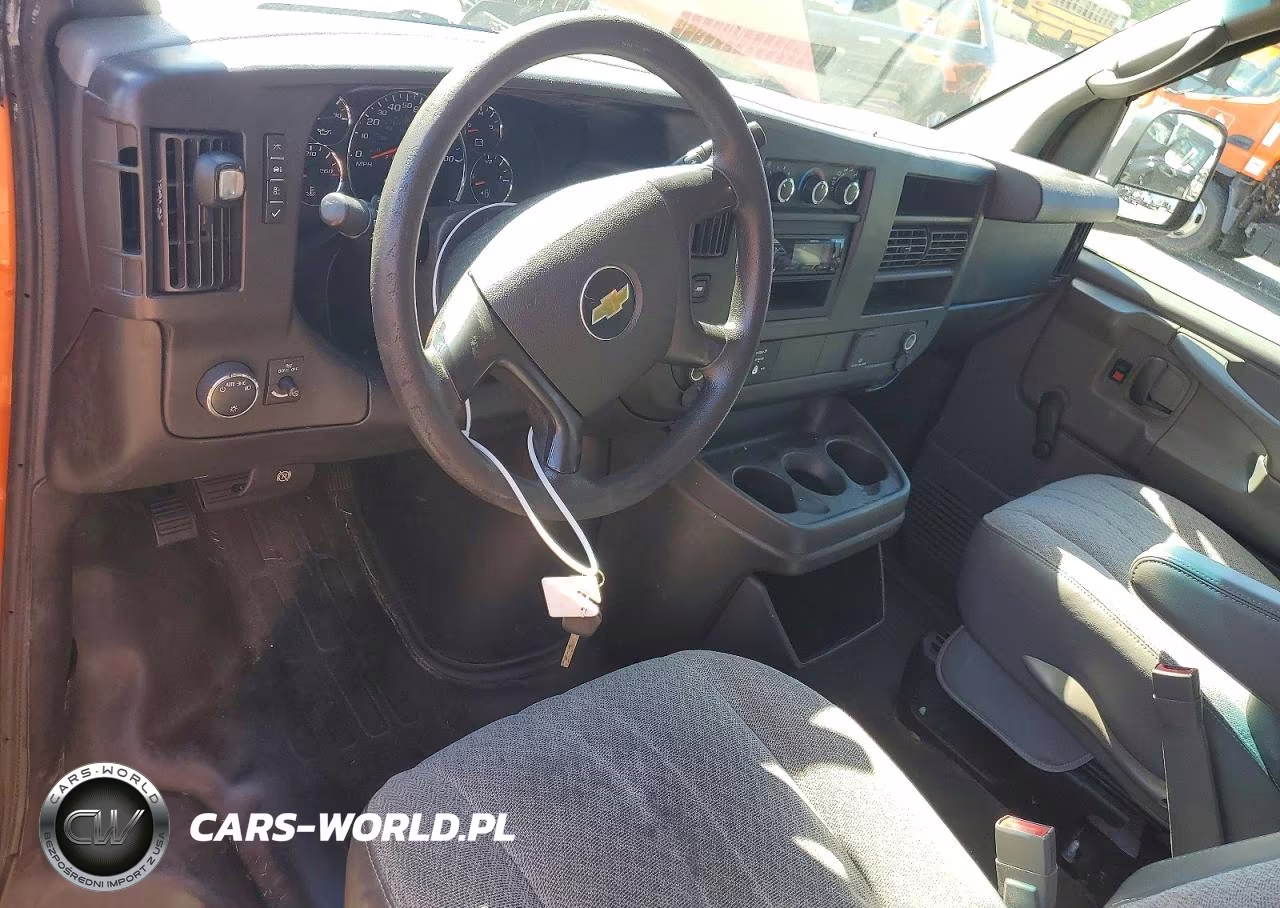 2015 Chevrolet Express G3500 VIN:1GB0G2CF0F1256153 - 8