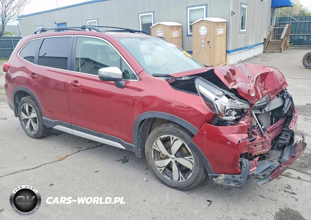 2020 Subaru Forester Touring VIN:JF2SKAXC8LH523721 - 4