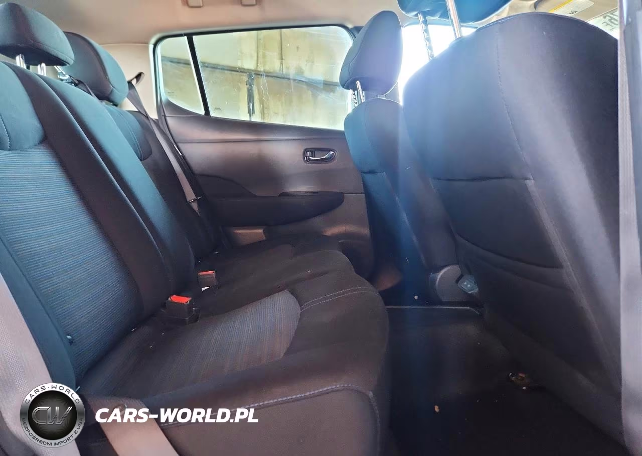 2022 Nissan Leaf Sv Plus VIN:1N4BZ1CV5NC555713 - 10