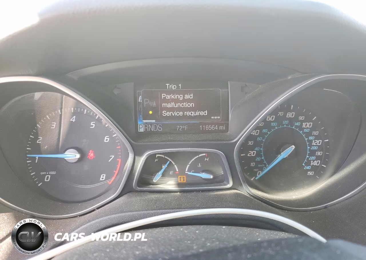 2012 Ford Focus Titanium VIN:1FAHP3J29CL189594 - 9