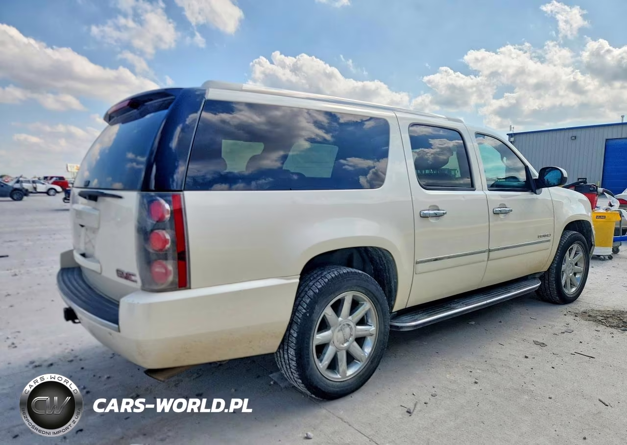 2013 GMC Yukon Xl Denali VIN:1GKS2MEF6DR367885 - 3