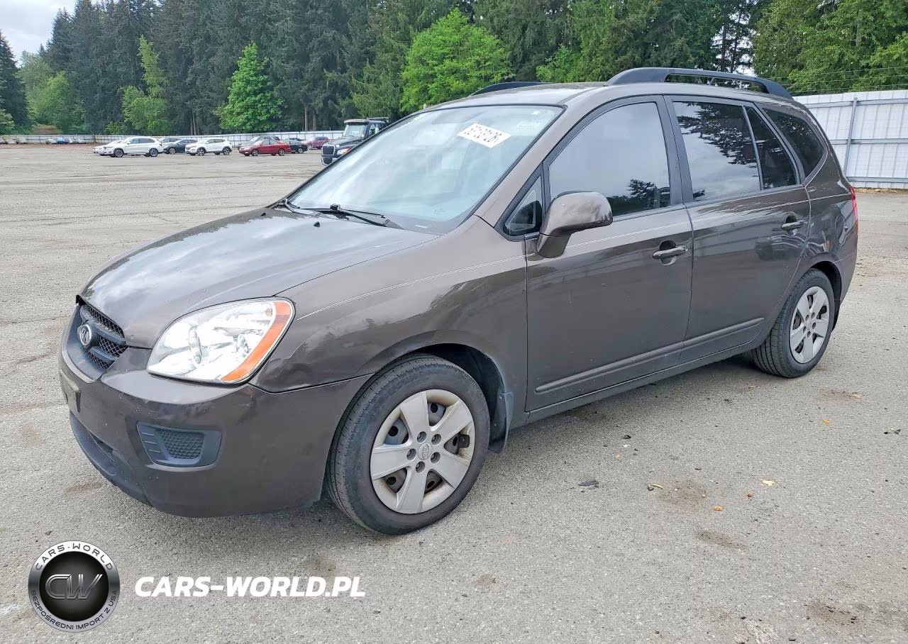 2009 Kia Rondo Base