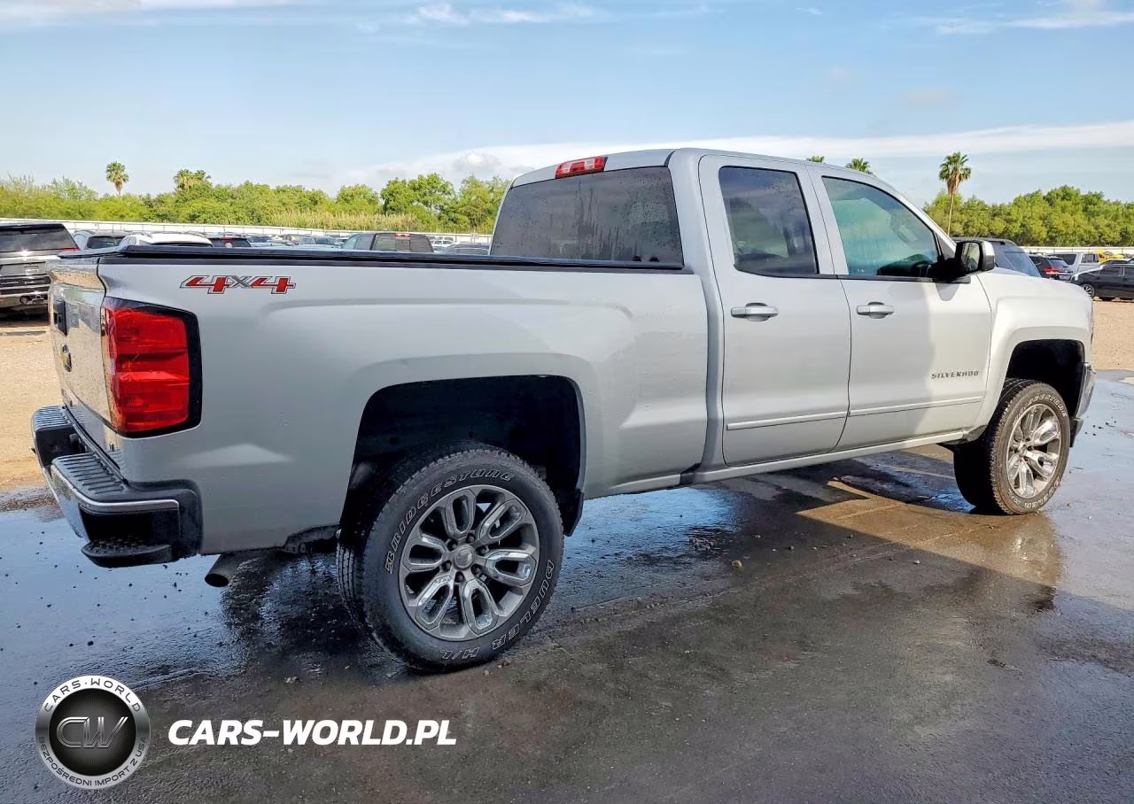 2017 Chevrolet Silverado K1500 Lt VIN:1GCVKREH5HZ307643 - 3