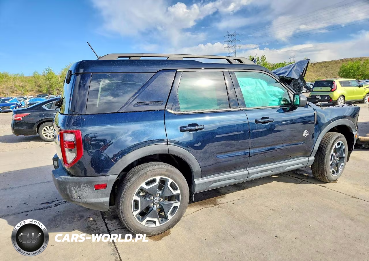 2023 Ford Bronco Sport Outer Banks VIN:3FMCR9C65PRE00682 - 3