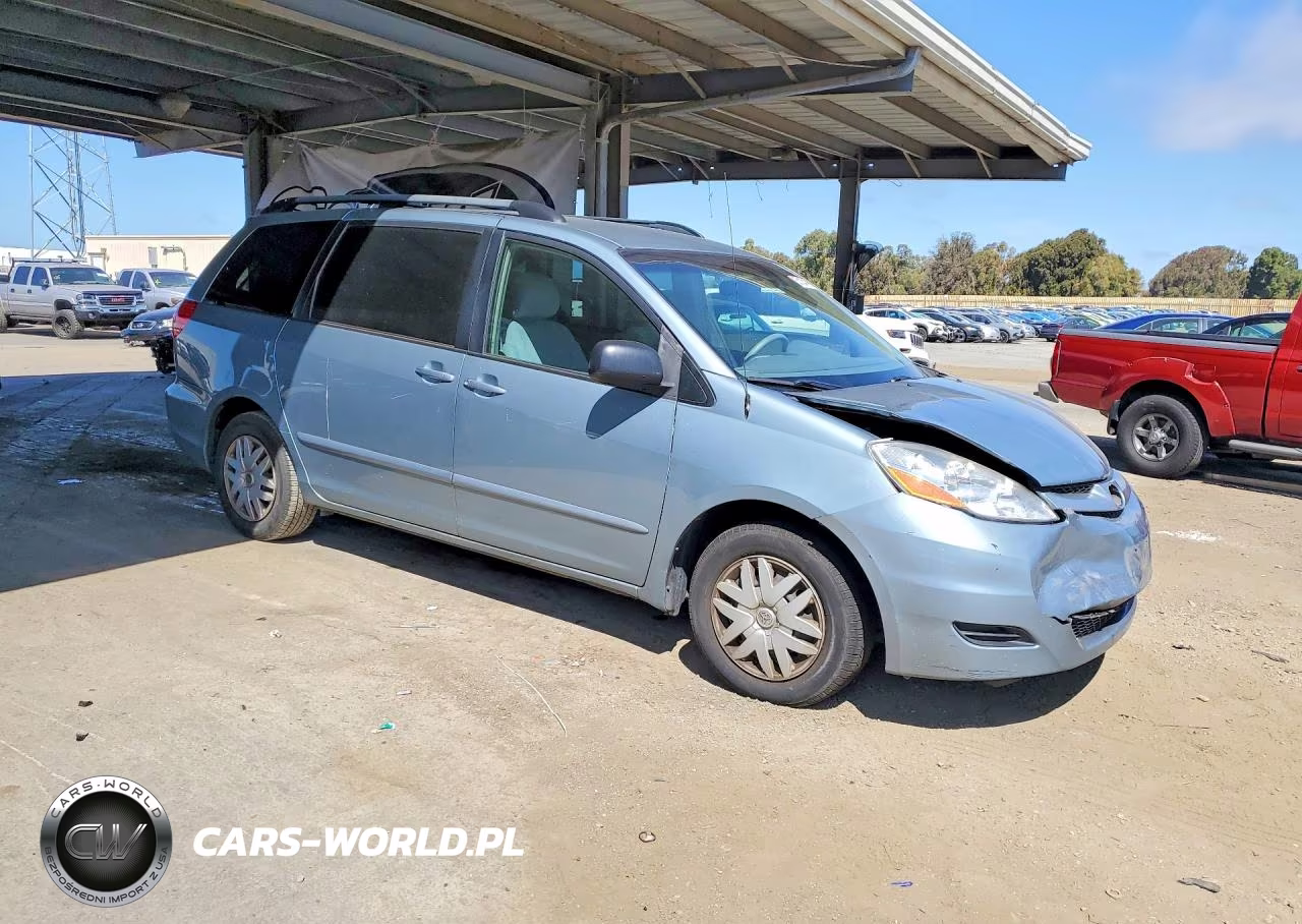 2008 Toyota Sienna Le 7-Passenger VIN:5TDZK23C18S105464 - 4
