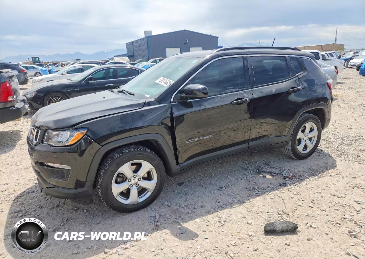 2018 Jeep Compass Latitude – zdjęcie 1 z 12
