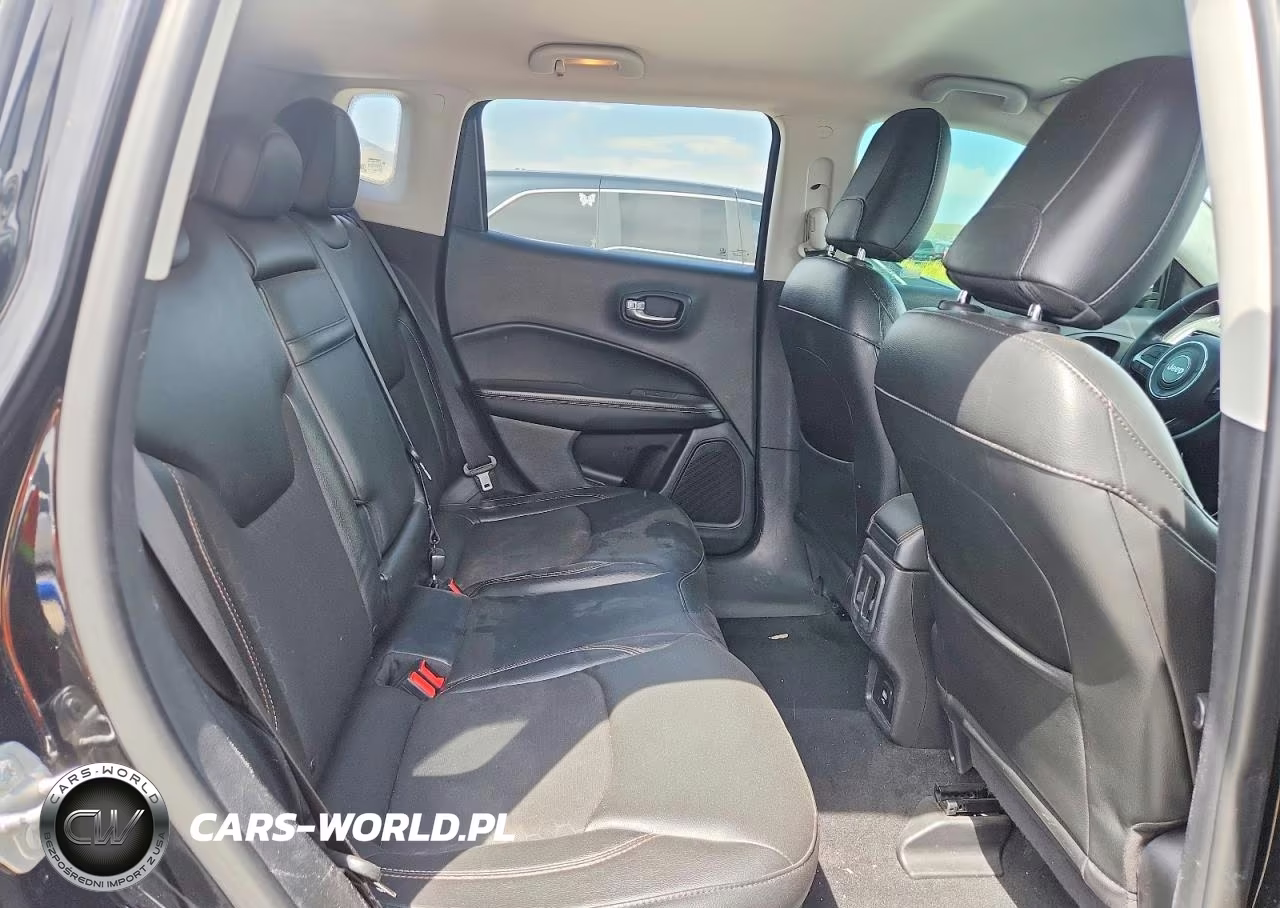 2018 Jeep Compass Latitude VIN:3C4NJCBB2JT461756 - 10