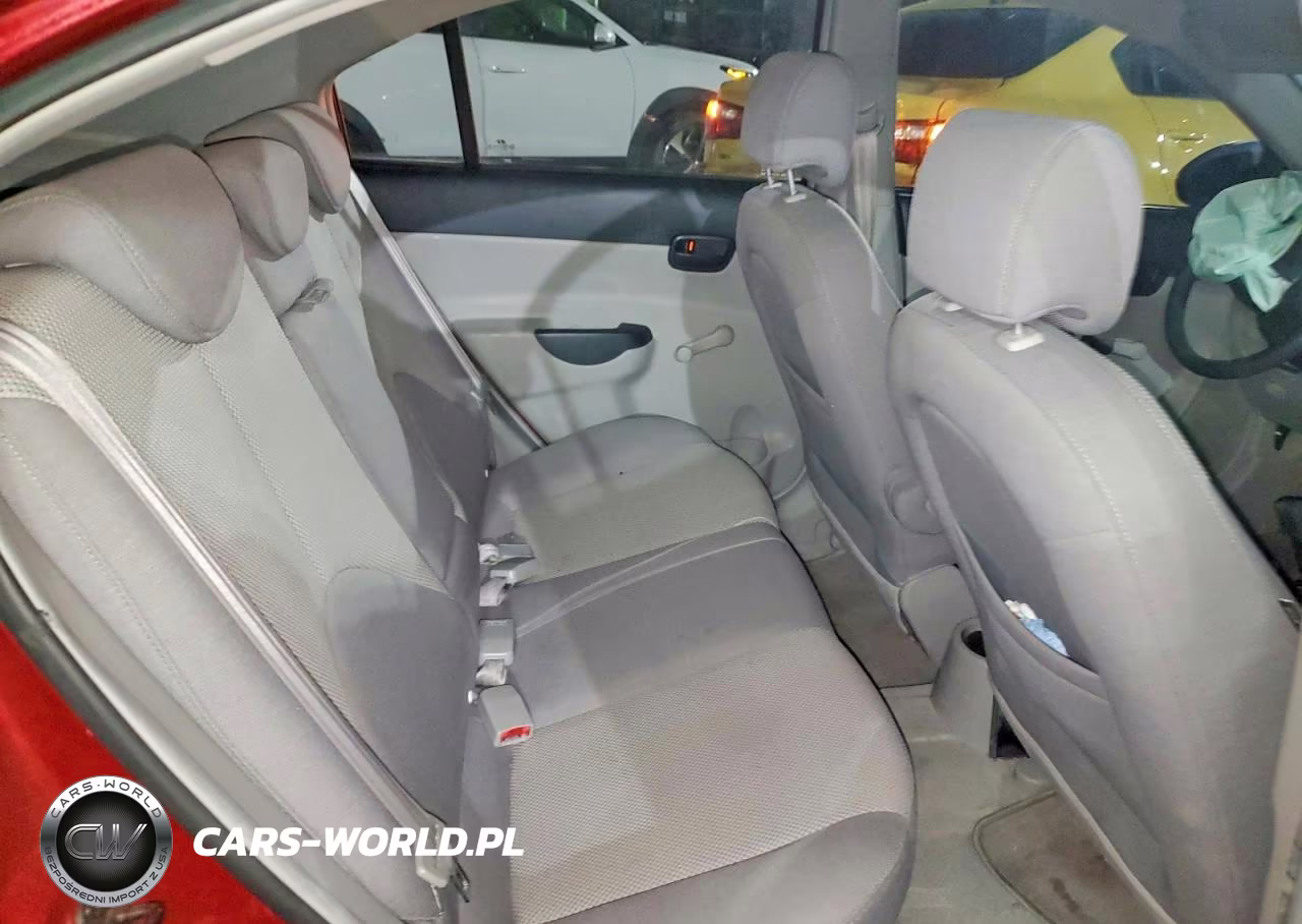 2006 Hyundai Accent Gls VIN:KMHCN46CX6U033804 - 11