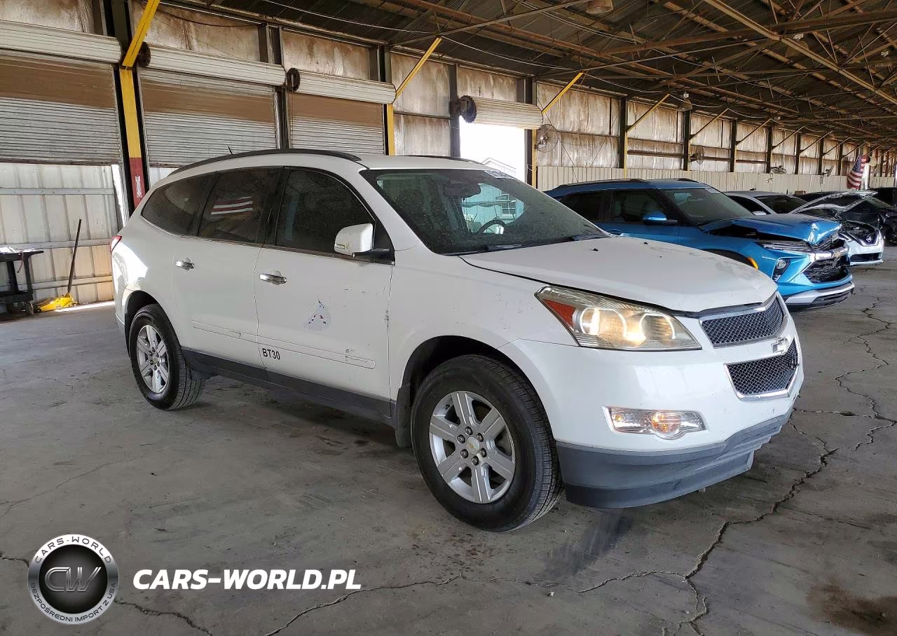 2011 Chevrolet Traverse Lt VIN:1GNKRGED2BJ320993 - 4
