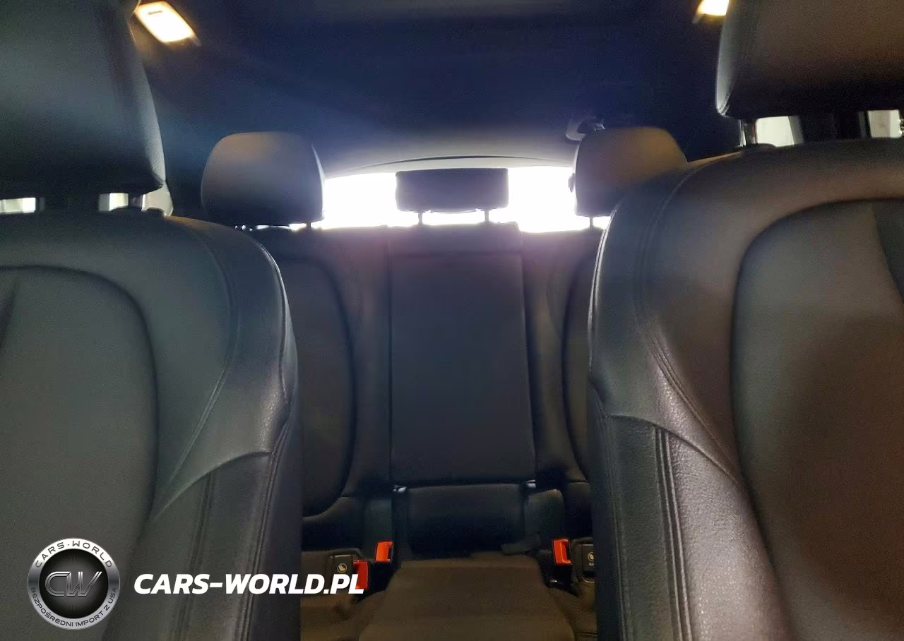 2018 BMW X1 xDrive28I VIN:WBXHT3C32J5K30941 - 10
