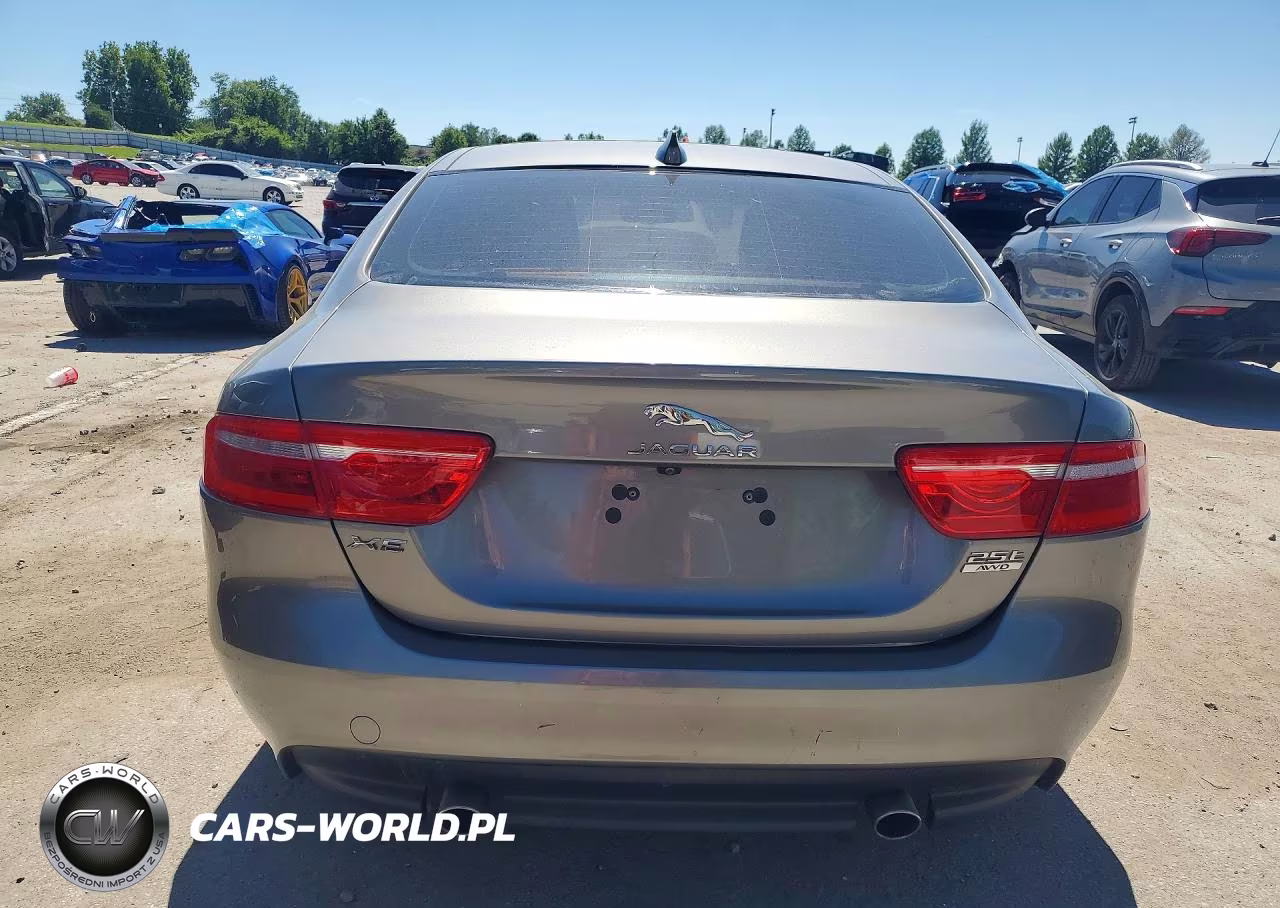 2019 Jaguar Xe Premium VIN:SAJAJ4FX2KCP54226 - 6