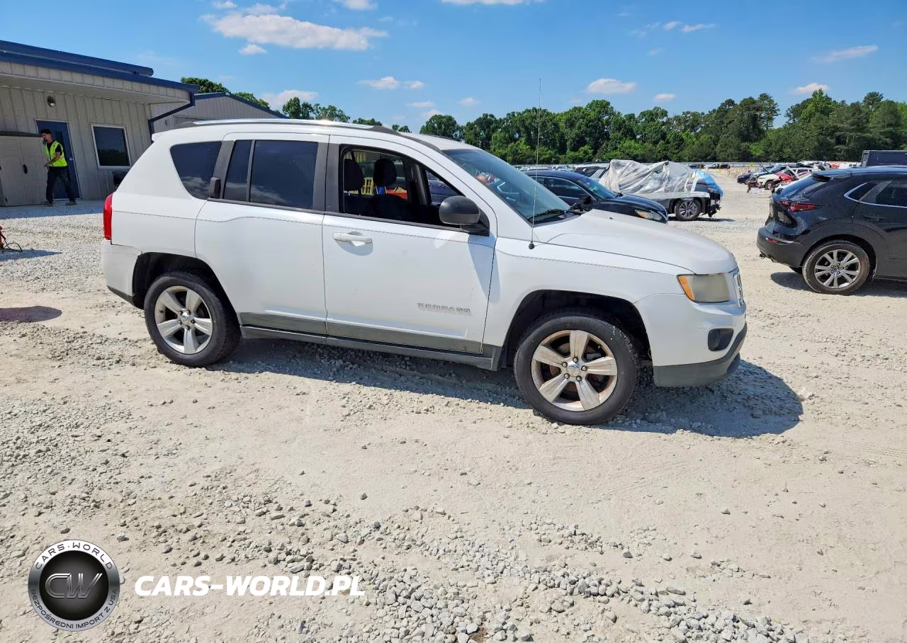 2011 Jeep Compass Sport VIN:1J4NT1FB1BD260778 - 4