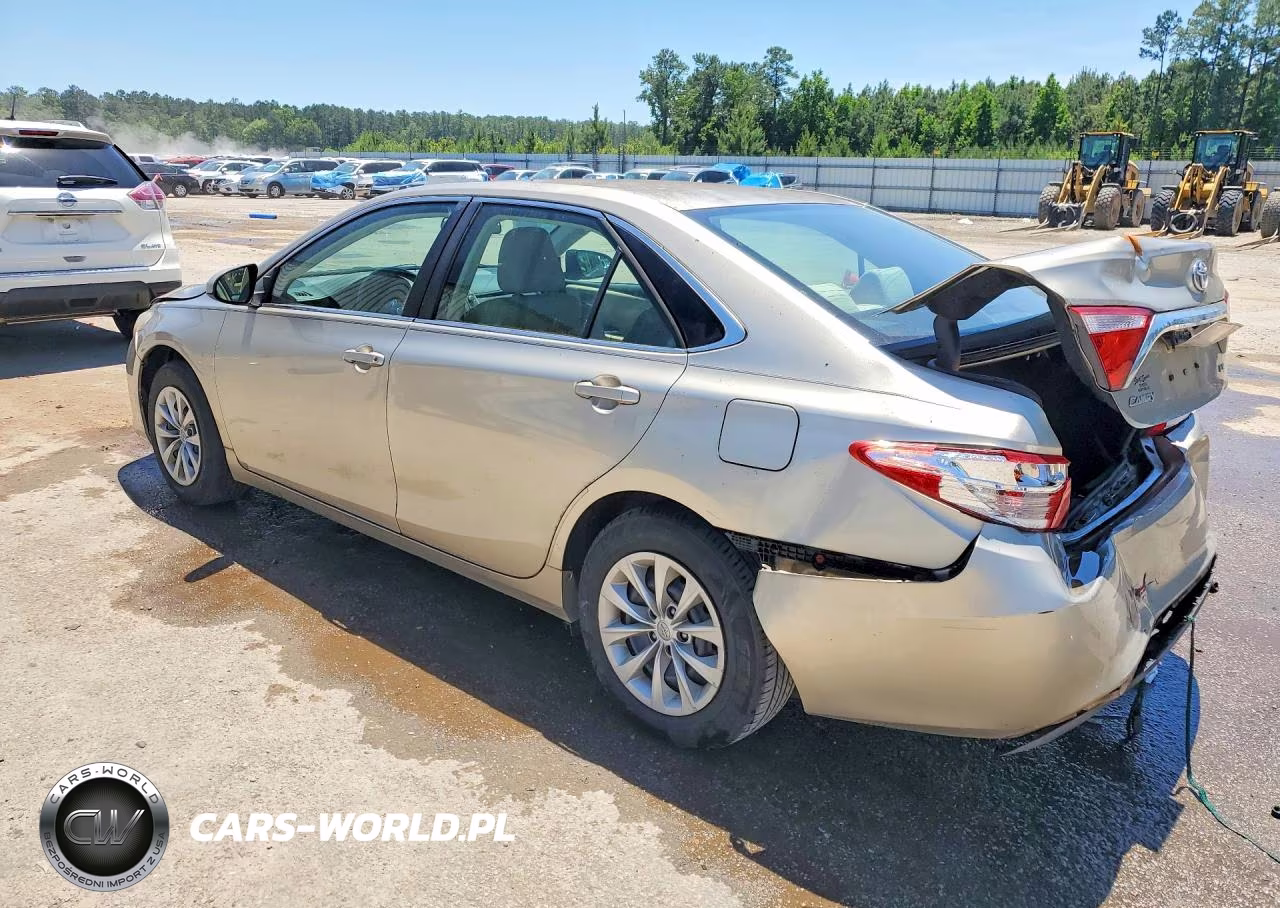 2016 Toyota Camry Le VIN:4T1BF1FK2GU163415 - 2