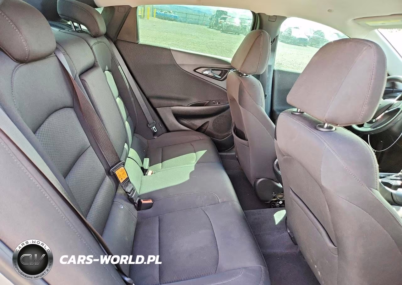 2018 Chevrolet Malibu Lt VIN:1G1ZD5ST6JF281440 - 10